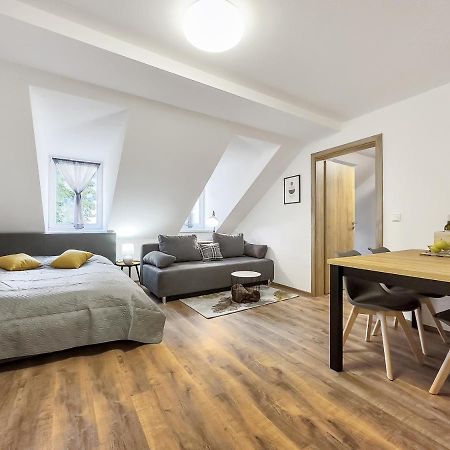 Apartment Katrin 2 Κάρλοβι Βάρι Εξωτερικό φωτογραφία