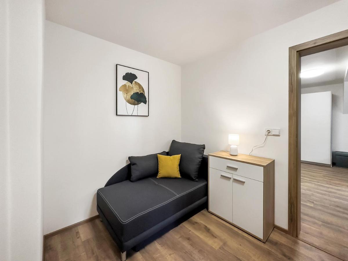 Apartment Katrin 2 Κάρλοβι Βάρι Εξωτερικό φωτογραφία