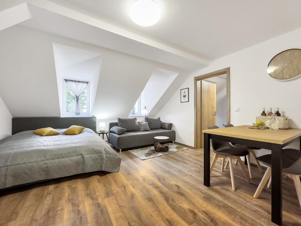 Apartment Katrin 2 Κάρλοβι Βάρι Εξωτερικό φωτογραφία