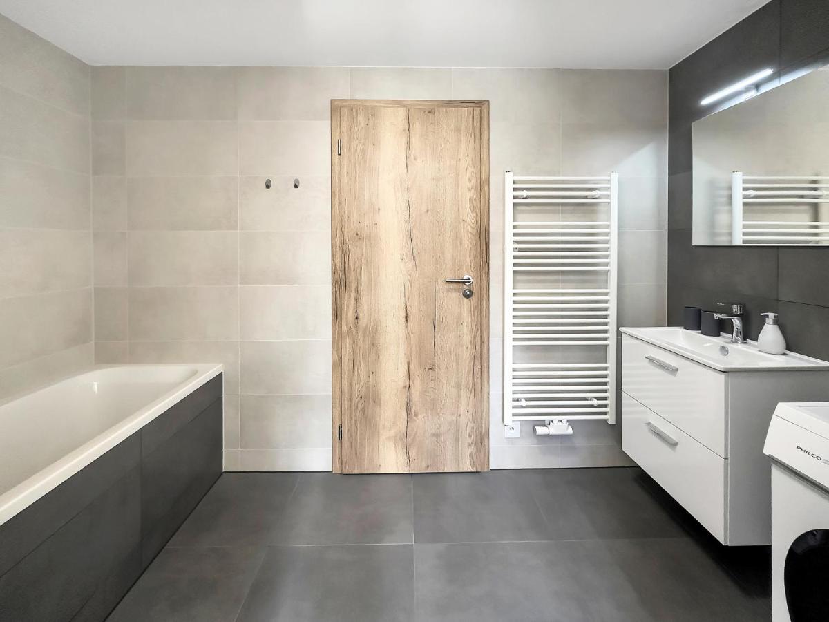 Apartment Katrin 2 Κάρλοβι Βάρι Εξωτερικό φωτογραφία